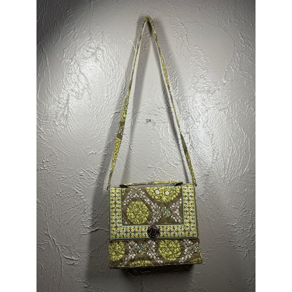 Vera Bradley Sittin’ in a Tree Julia Handbag Purse Green Brown Shoulder‎ Bag